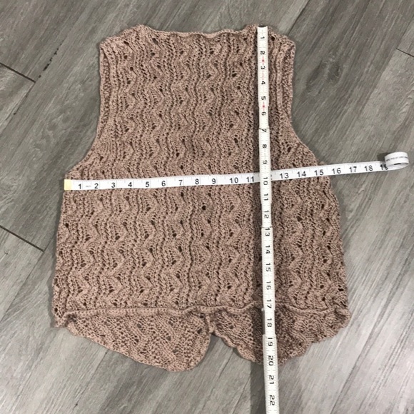 Ann Taylor Retro Khaki Boho Crochet Vest size M - Picture 8 of 9